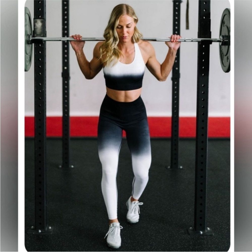 ZYIA ACTIVE | Black to White Ombré High Waist 7/8 Length Leggings Women’s Size S